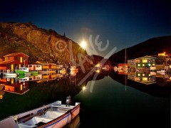 Quidi Vidi moonrise